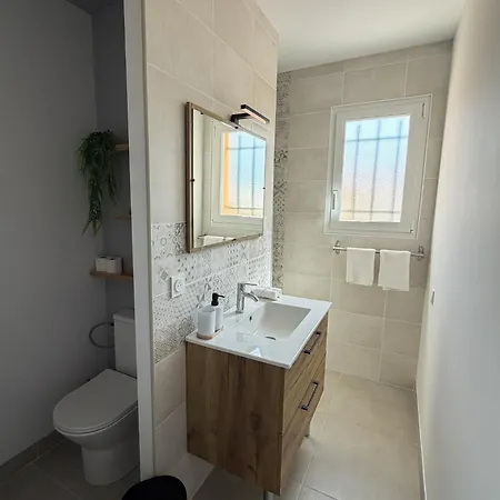 New Flat, Private Hot Tub, Garden, Ac Near Argeles Beaches *